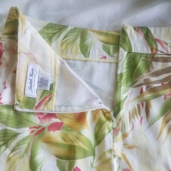 JUDITH HART- Floral Tropical skirt SIZE 8 - Picture 2 of 7